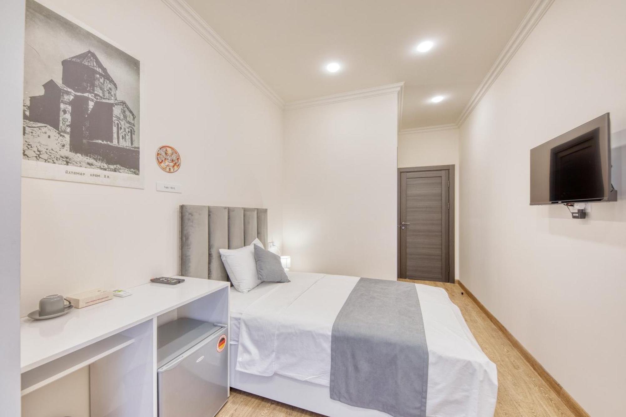Maison Heritage Hotel Ереван Экстерьер фото